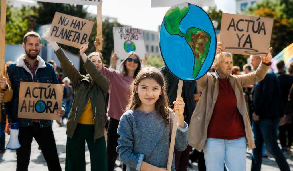 Firma y actúa: participación juvenil para combatir la crisis climática